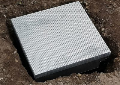 Sump water pump box with lid